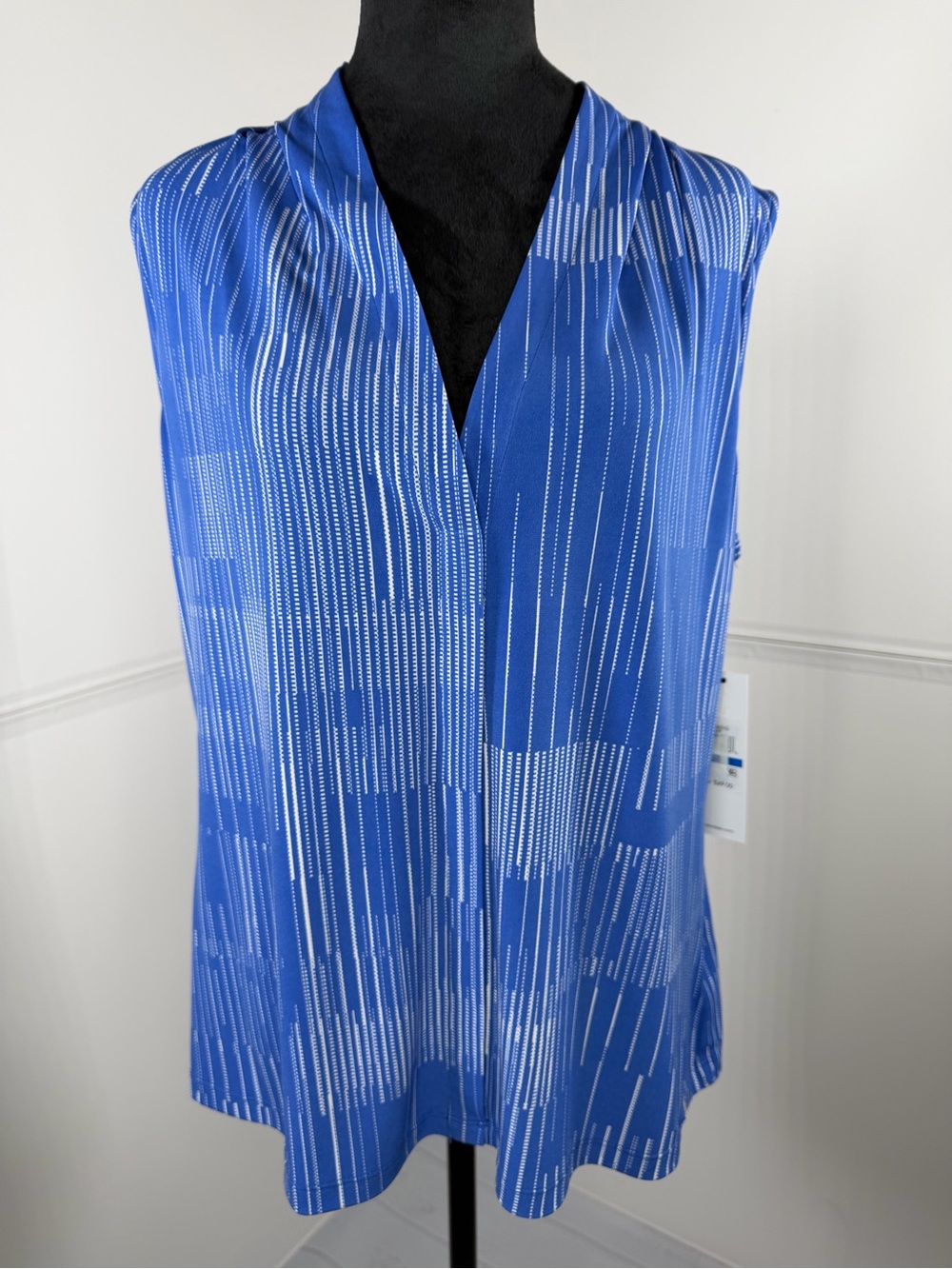 NWT Calvin Klein Blue Geometric Sleeveless V-Neck Blouse Size XL